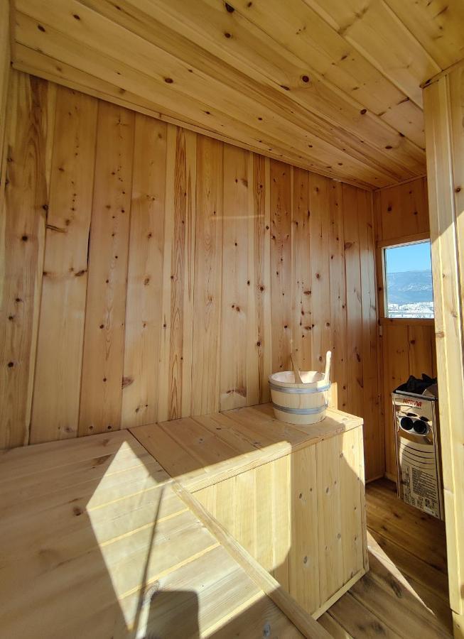 Unique Solar Penthouse With Jacuzzi And Sauna In Central Atenas Exterior foto